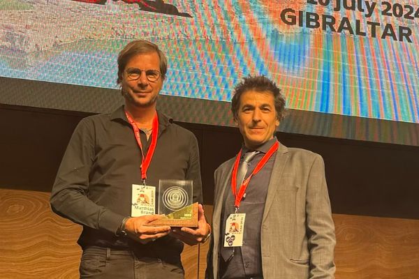 ELH-Direktor Prof. Matthias Brand mit  Great Achievement Award ausgezeichnet